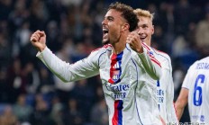 爱游戏官方入口-关于里尔在法国足球联赛中夺得胜利，积分榜上升的信息