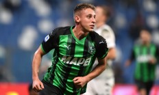 爱游戏app下载-罗马客场逆转萨索洛，争冠形势稍见缓解的简单介绍