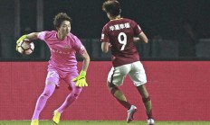 爱游戏官网-华夏幸福主场不敌苏宁，遭遇五连败