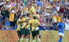 爱游戏在线-美国队女足在锦标赛中再次夺冠