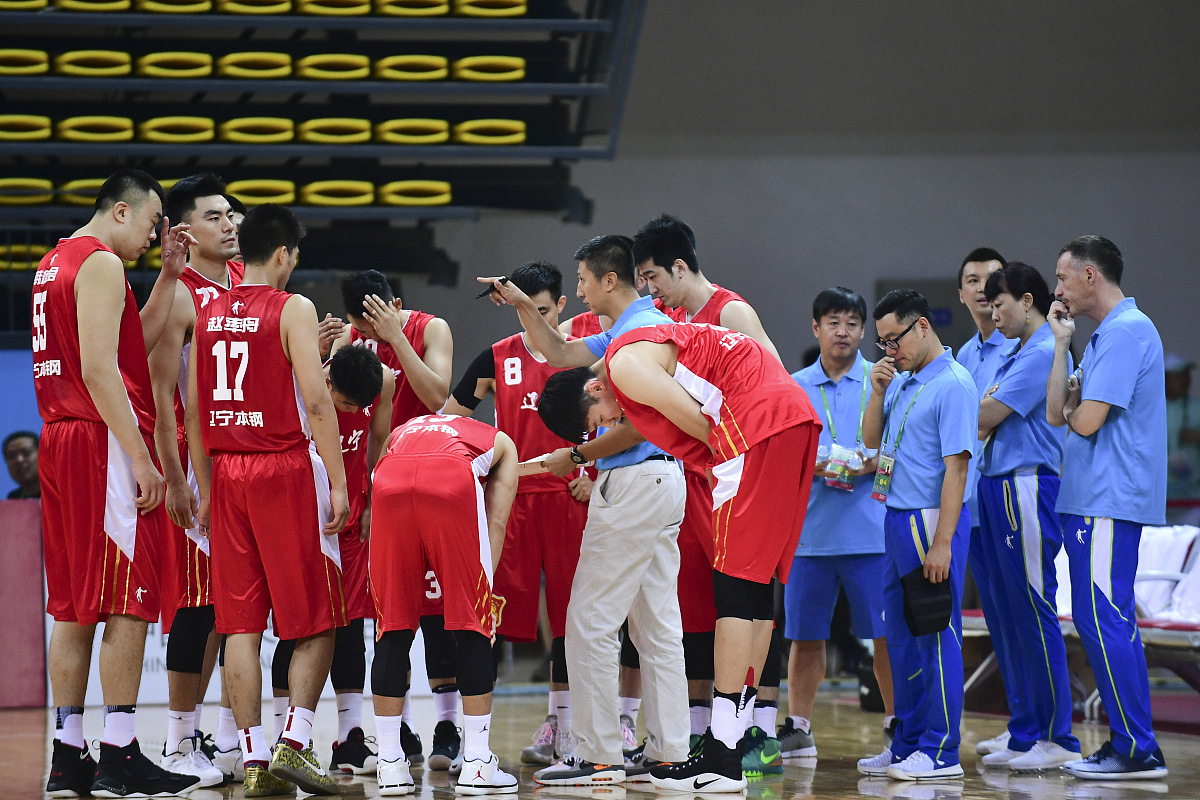 篮球职业联赛再掀狂潮,全国球迷热情喜迎(全国篮球职业联赛共12支篮球队参赛,实行主客场) 篮球职业联赛再掀狂潮,全国球迷热情喜迎(全国篮球职业联赛共12支篮球队参赛,实行主客场)