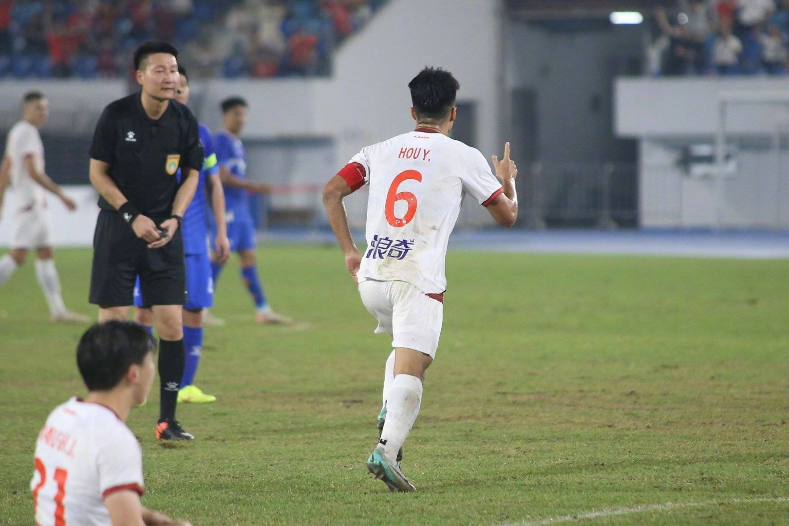 广州队实现逆袭,一举击败劲敌的简单介绍 广州队实现逆袭,一举击败劲敌的简单介绍