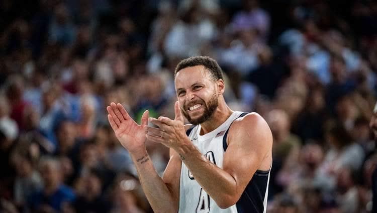 包含尤文图斯球迷狂欢庆祝胜利,全力支持球队冲击冠军!的词条 包含尤文图斯球迷狂欢庆祝胜利,全力支持球队冲击冠军!的词条