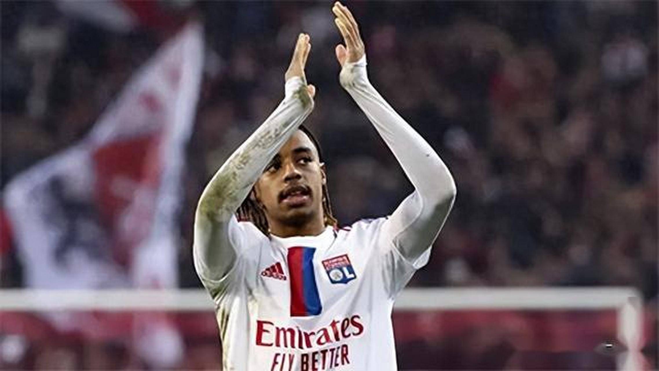 里昂的才华横溢在法甲联赛中展现 里昂的才华横溢在法甲联赛中展现