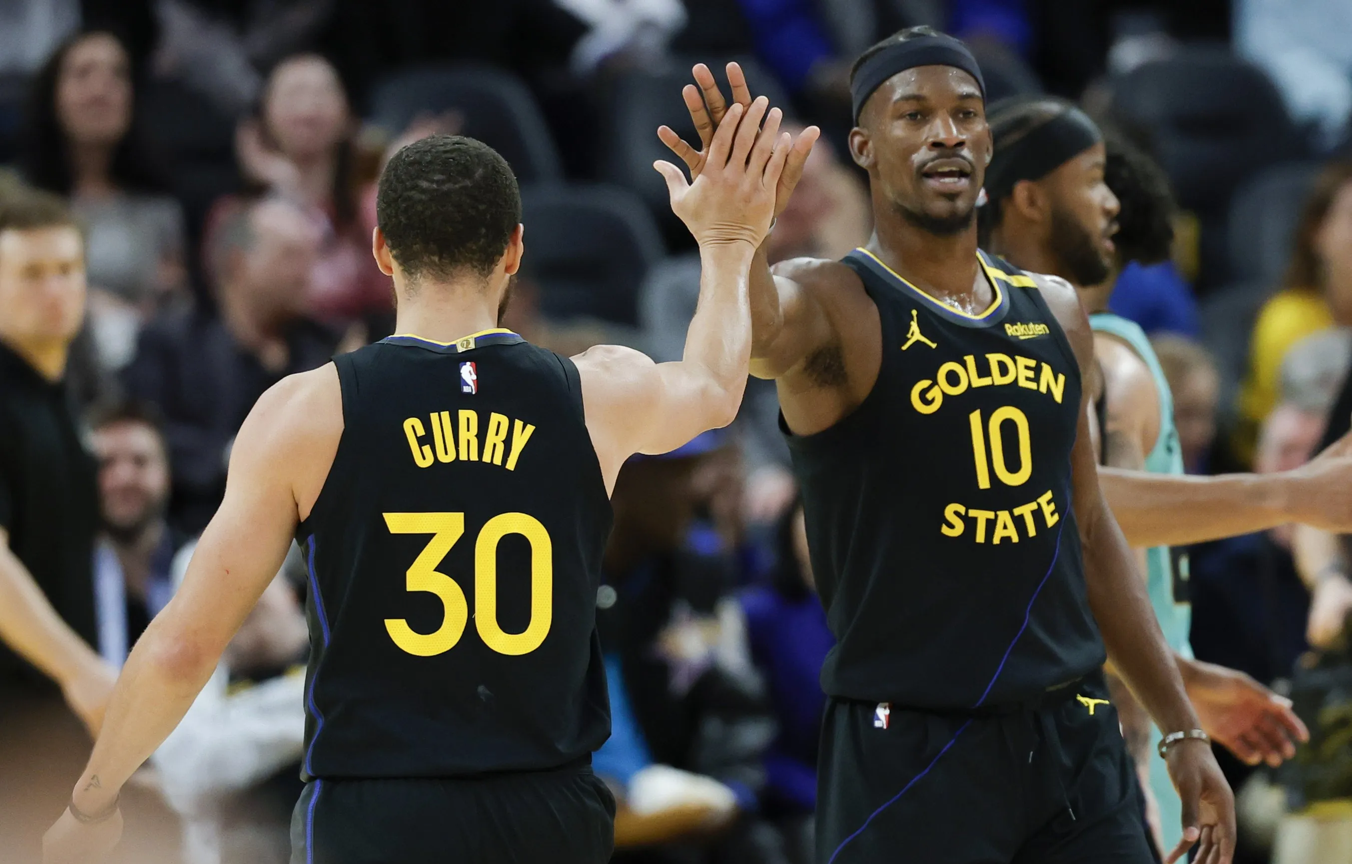 勇士遭遇三连败,湖人击败篮网 勇士遭遇三连败,湖人击败篮网