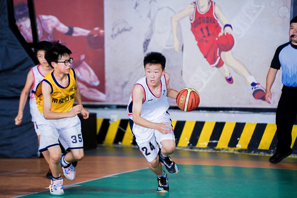 亚洲篮球选拔赛举行，选手展现实力