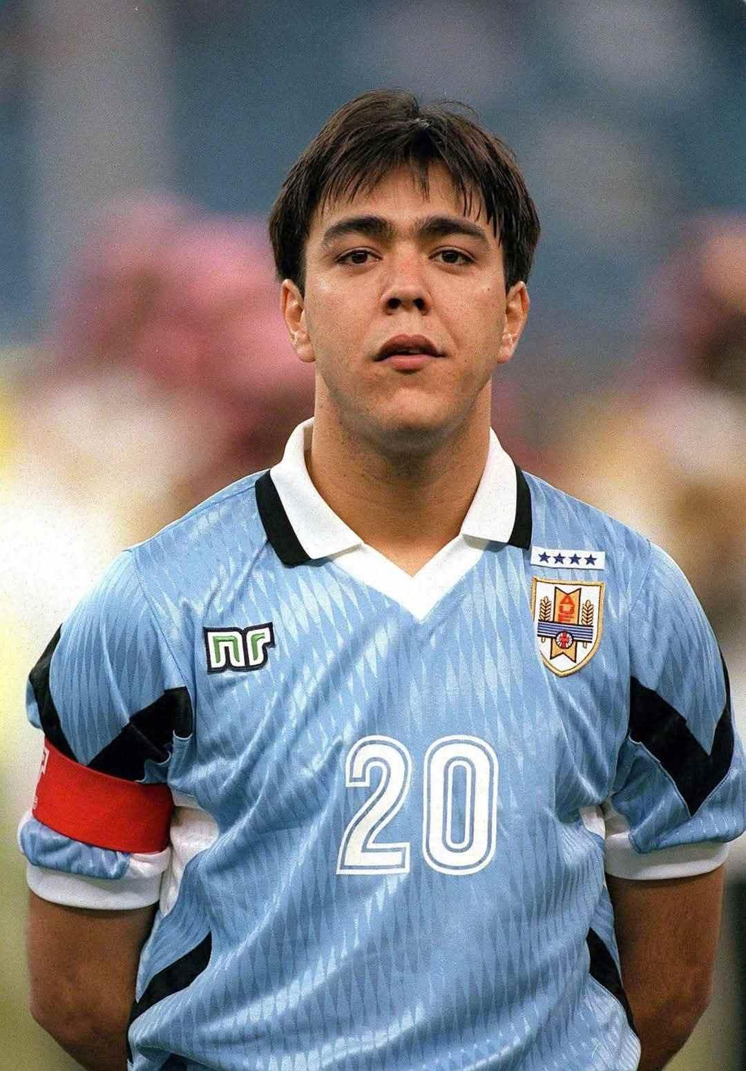 尤文图斯年轻球员表现亮眼,赢得主帅信任的简单介绍 尤文图斯年轻球员表现亮眼,赢得主帅信任的简单介绍