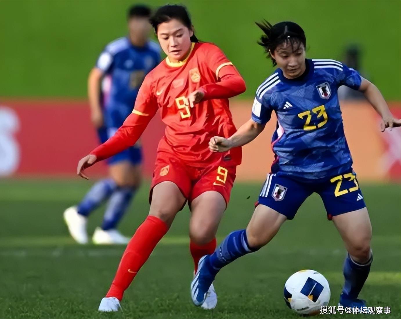 中国女足战绩阴云密布,队内纷争不断 中国女足战绩阴云密布,队内纷争不断