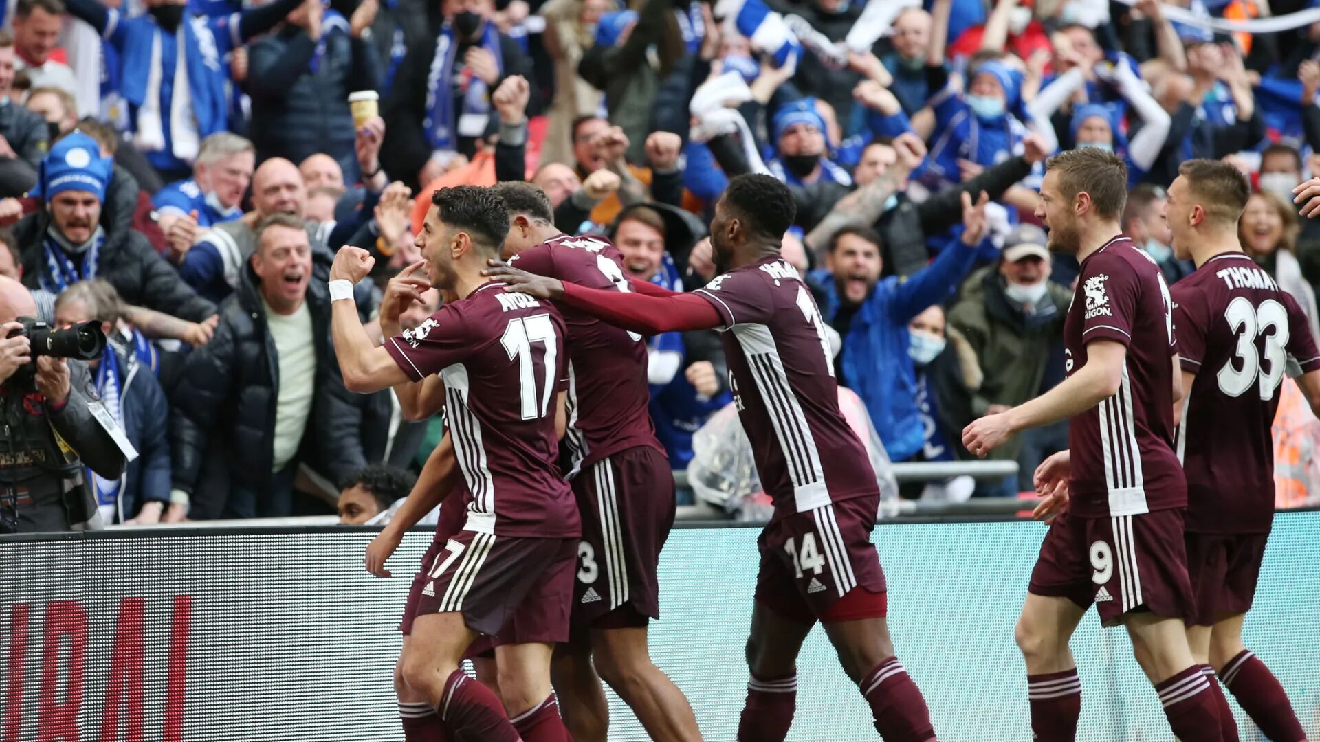 关于胜负难分：女足比赛站点千钧一发的信息