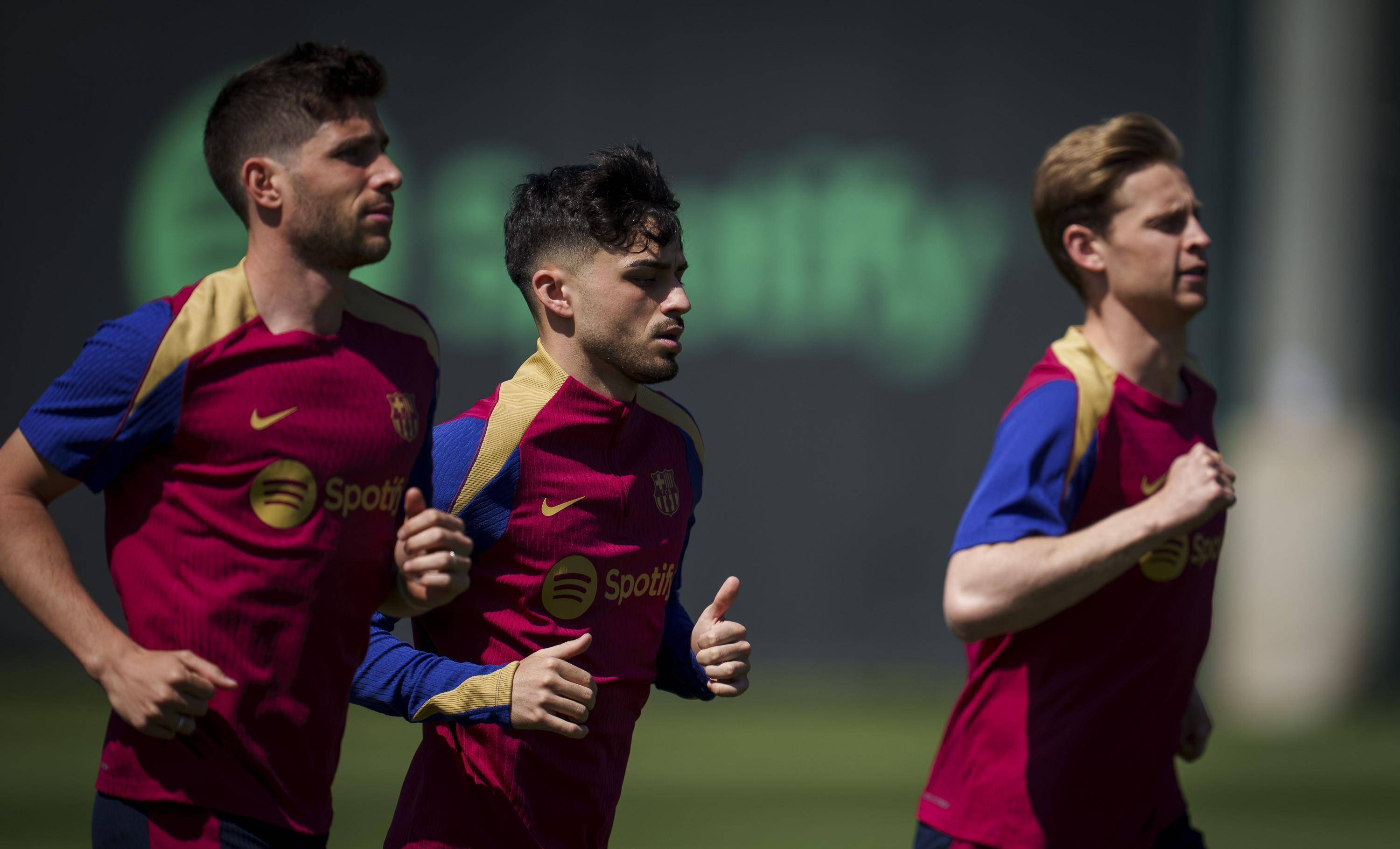 巴黎圣日耳曼与巴塞罗那将对决 巴黎圣日耳曼与巴塞罗那将对决