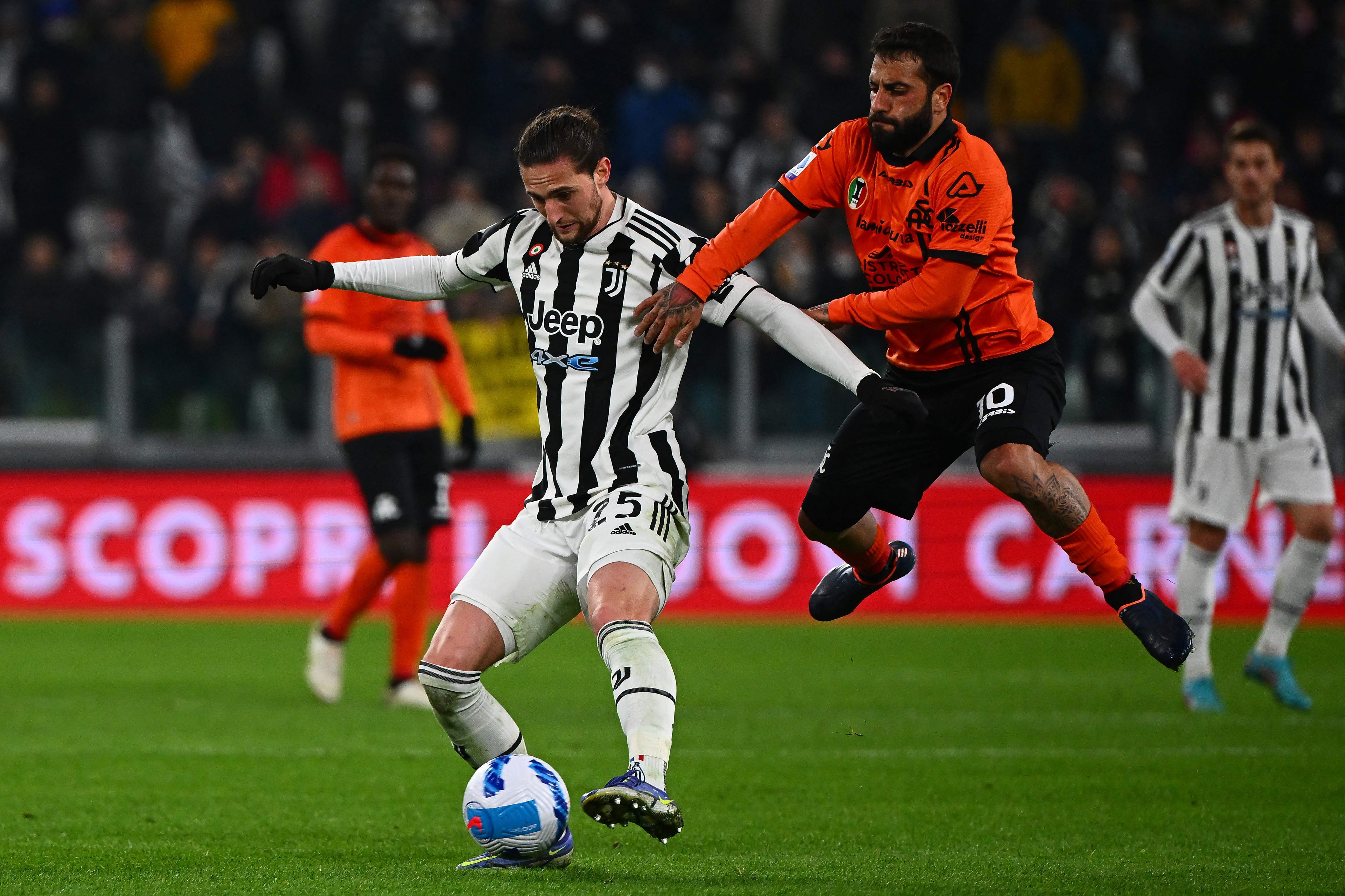 佛罗伦萨球员参加慈善足球赛 佛罗伦萨球员参加慈善足球赛