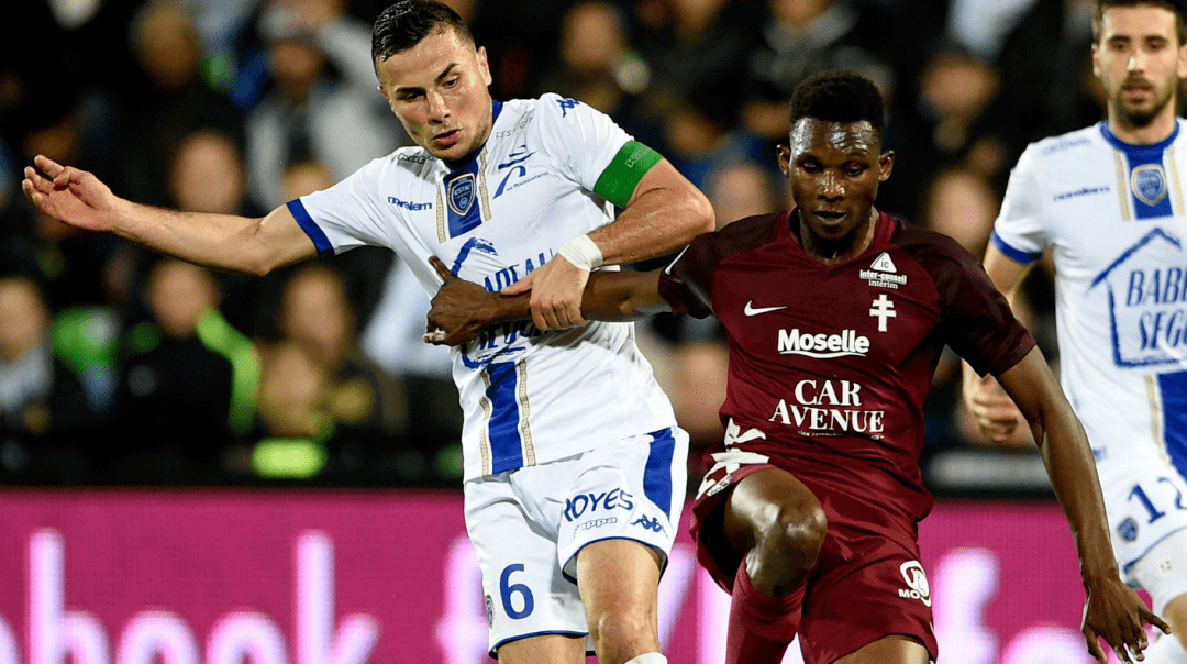 圣埃蒂安主场失利，赛季首战告负