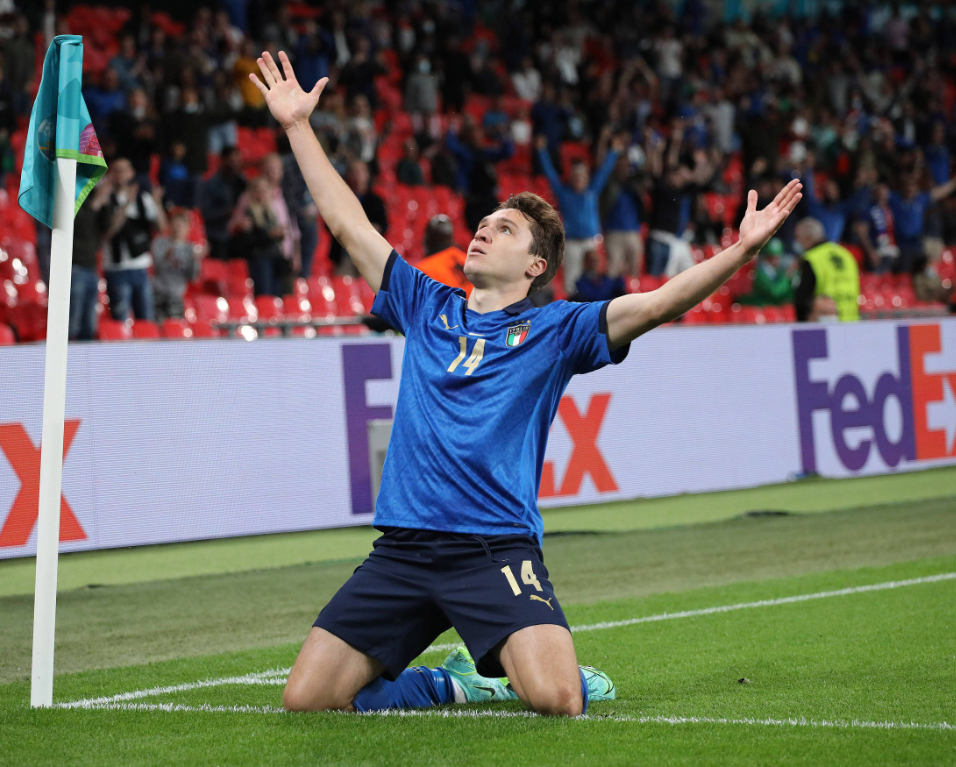 意大利队在国际比赛中一路高歌猛进,吸引众目睽睽的简单介绍 意大利队在国际比赛中一路高歌猛进,吸引众目睽睽的简单介绍