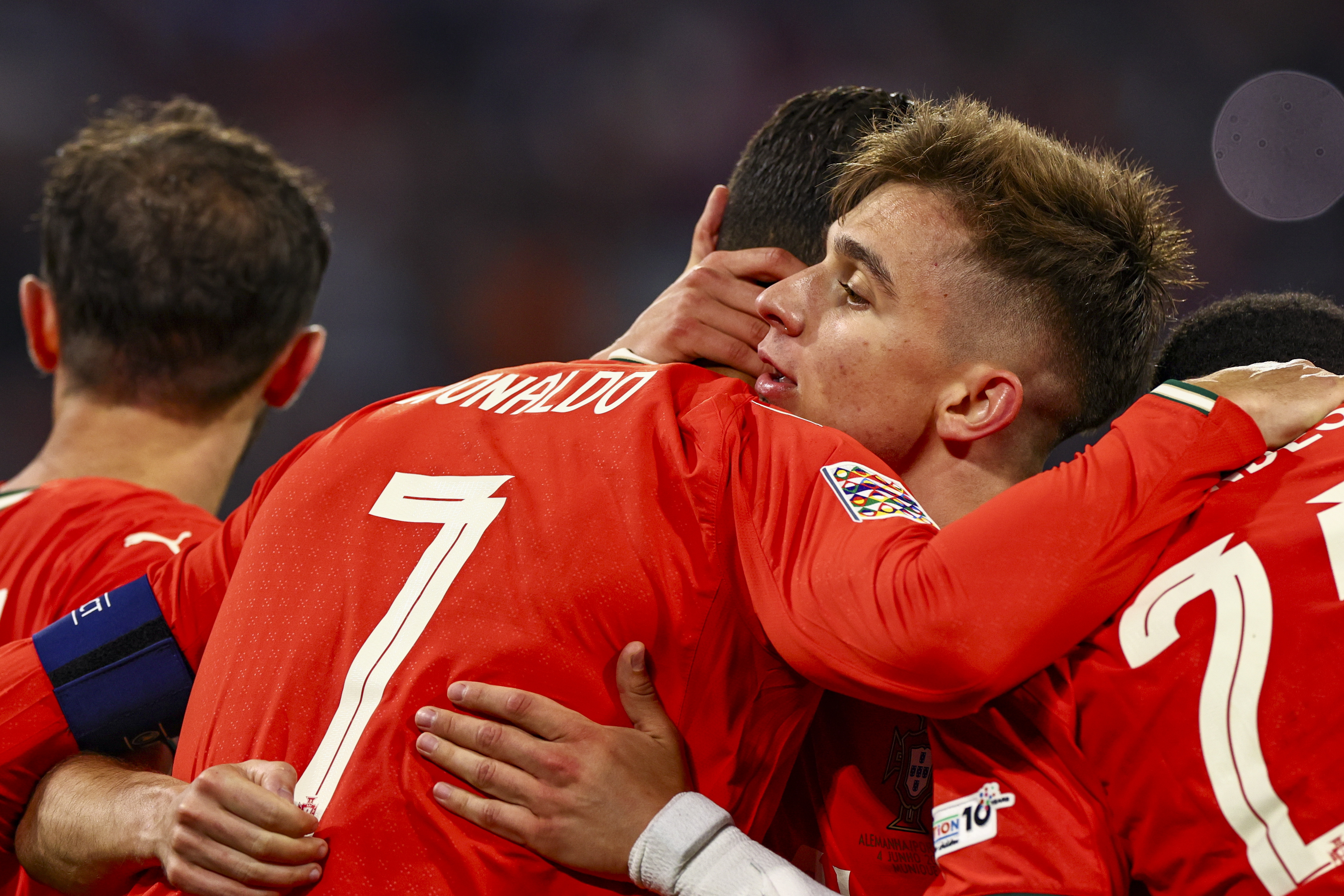 欧洲足球聚焦今夜，悬念重重的简单介绍