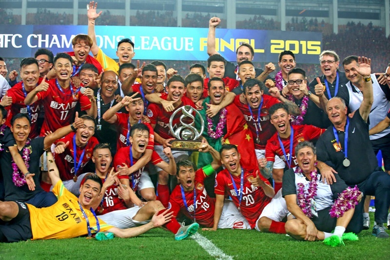 江苏足坛震荡,恒大三连胜终结,争冠形势变数 江苏足坛震荡,恒大三连胜终结,争冠形势变数