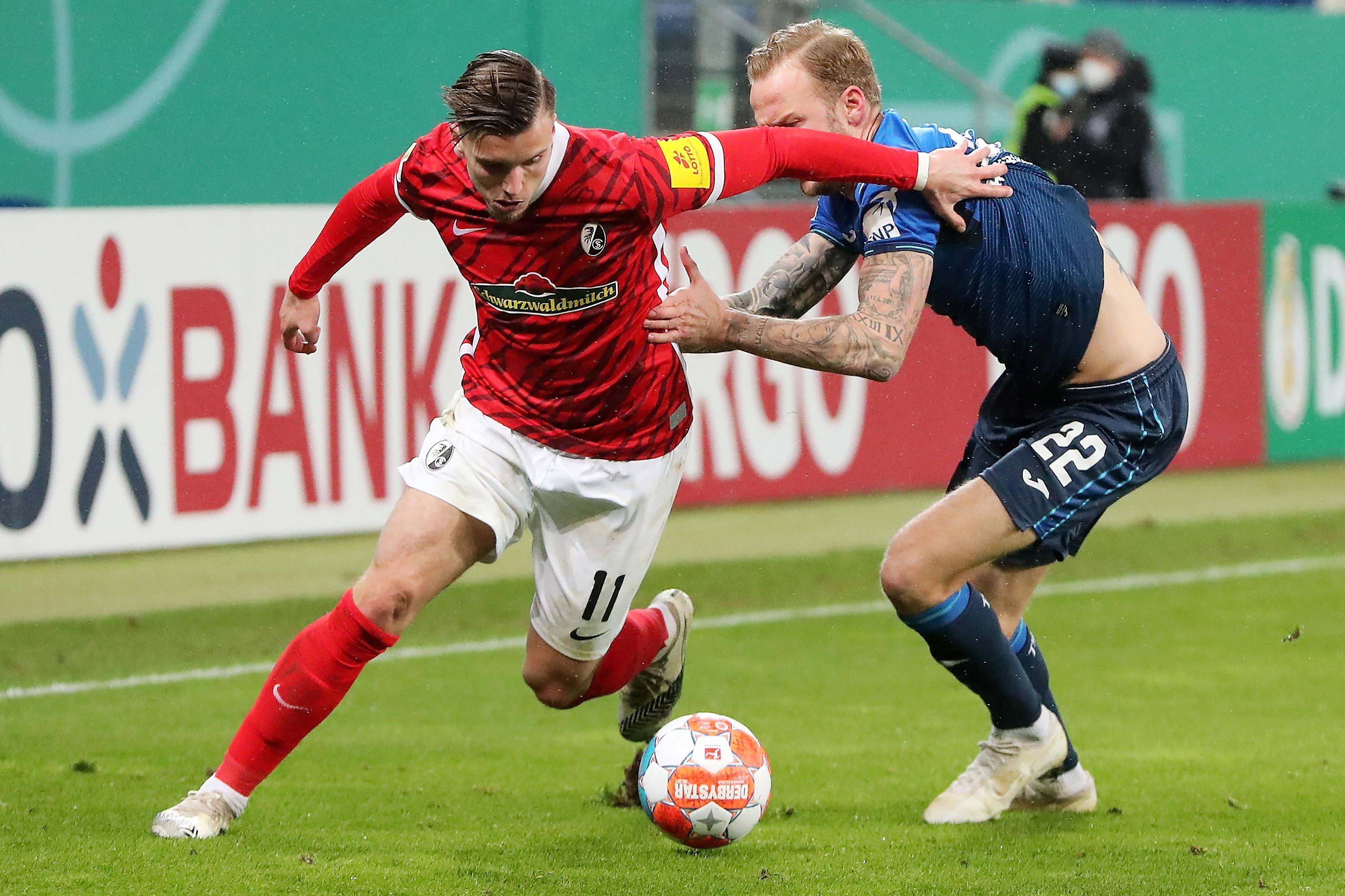 包含霍芬海姆快速反击，连胜蹄影不断的词条