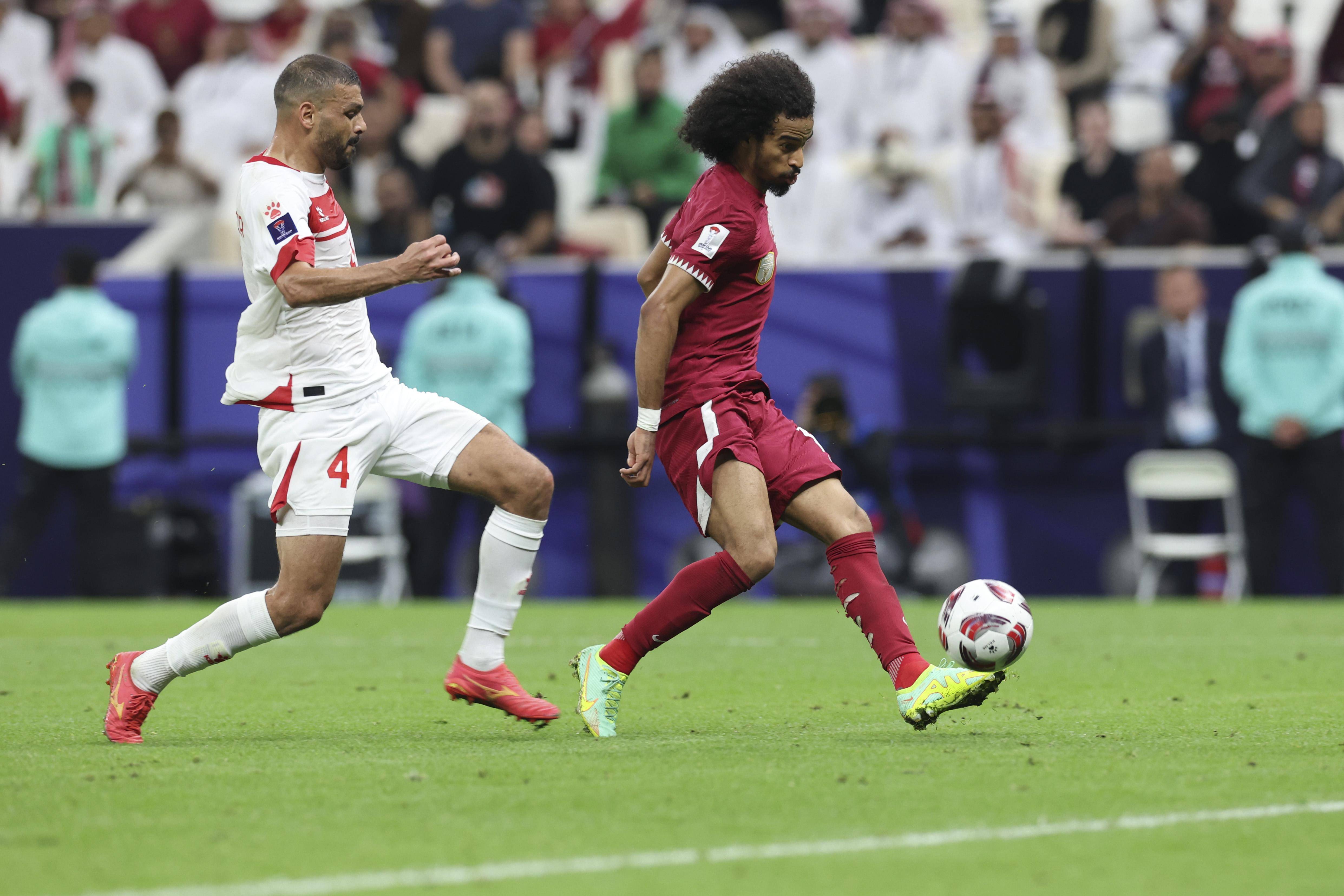 亚洲足球比赛中球员技术不凡的简单介绍 亚洲足球比赛中球员技术不凡的简单介绍