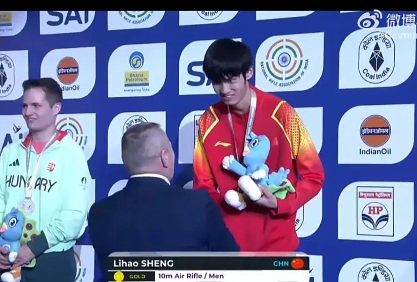 关于昨晚比赛惊险刺激,场场都是绝对巨头对决的信息 关于昨晚比赛惊险刺激,场场都是绝对巨头对决的信息