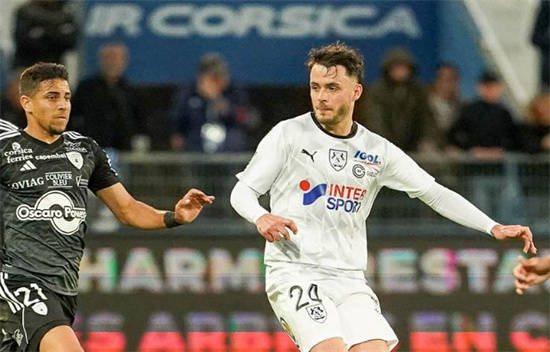 亚眠遭遇主场失利，球队需迅速调整备战下轮比赛的简单介绍