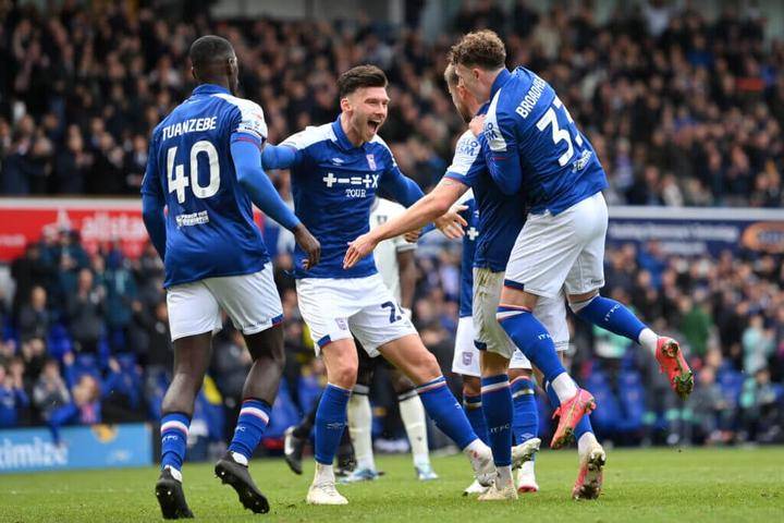 包含柏林赫塔客场积极进攻，终结对手防线的词条