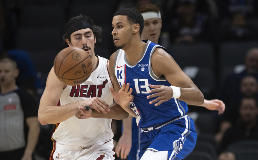 河北精彩逆转，主场获胜关键三分的简单介绍