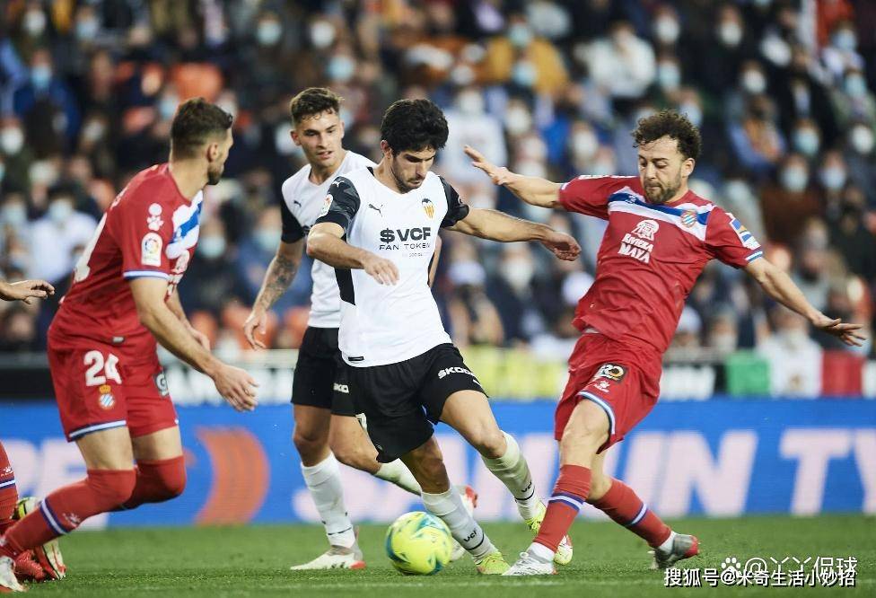 瓦伦西亚惊险取胜，马德里球队再战多赛一场的简单介绍