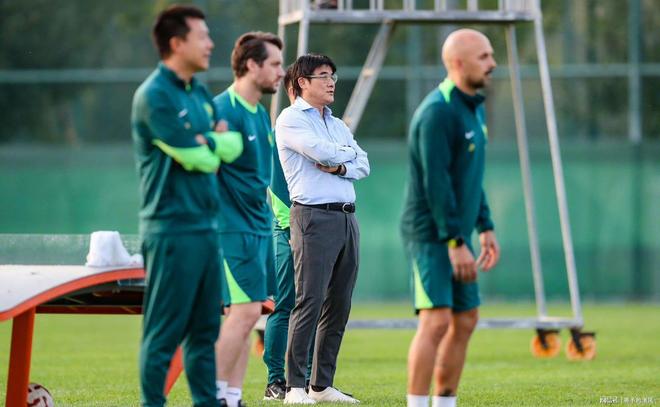 包含国安遭遇挑战战术调整备战的词条