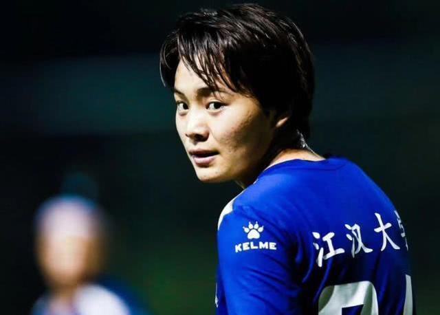 江苏苏宁客场逆袭，反超对手积分的简单介绍