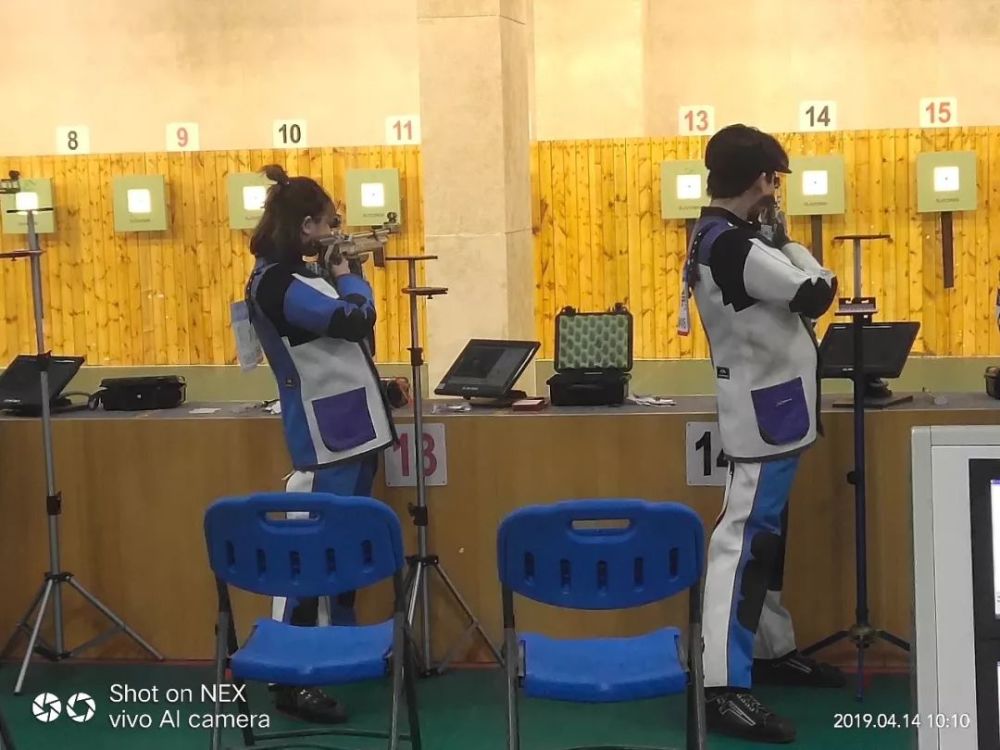 法国代表团在射击比赛中取得好成绩 法国代表团在射击比赛中取得好成绩